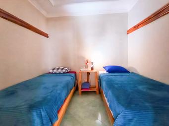 Room, Double or Twin Bed