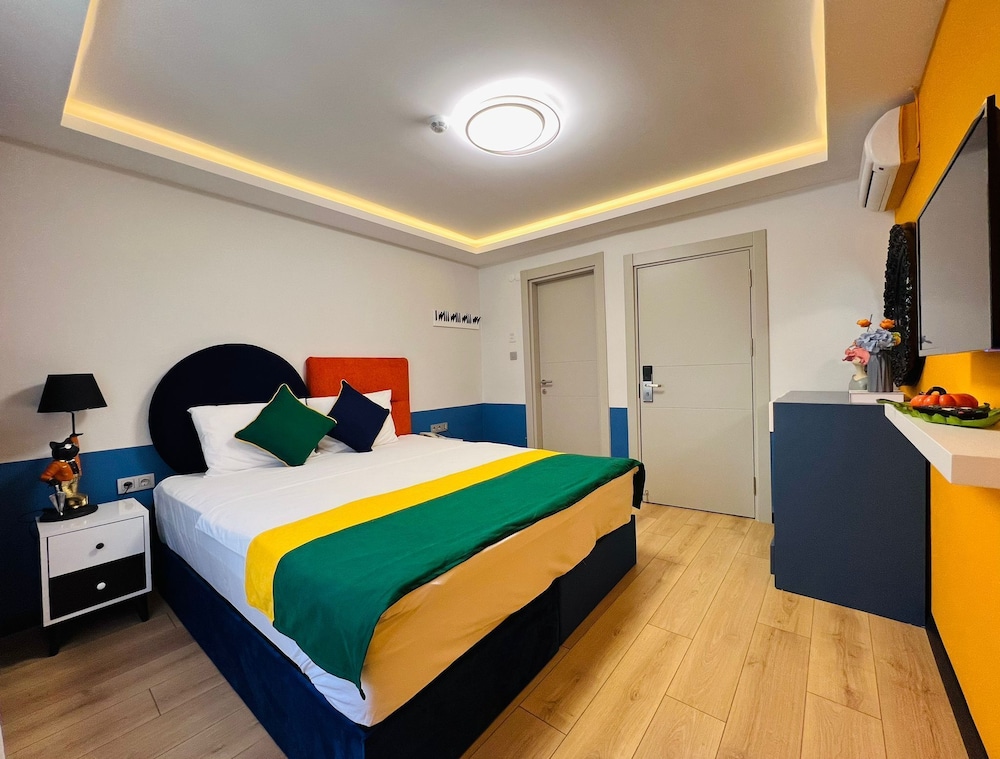 Apex Hotel 16/64