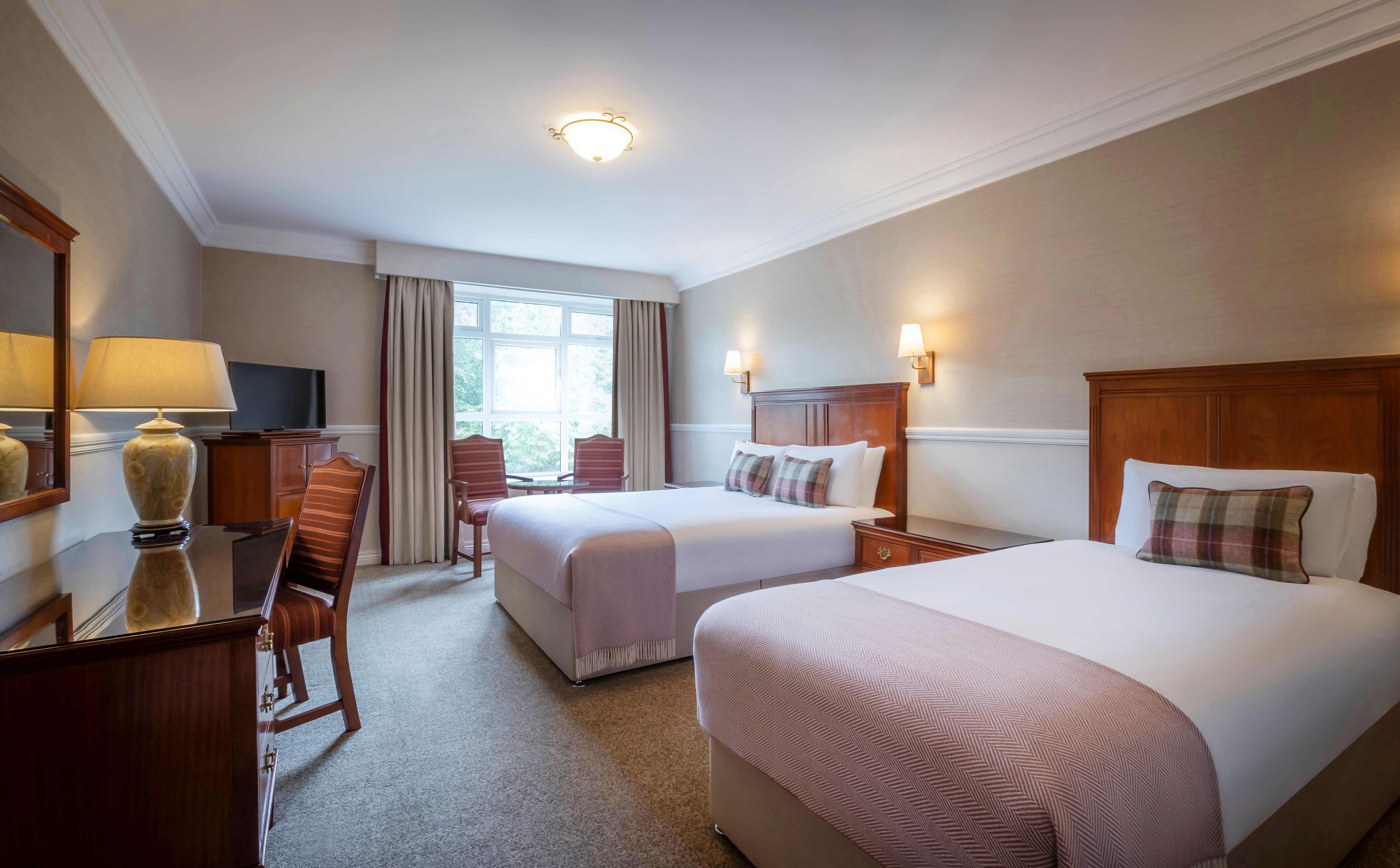SUPERIOR, TWIN BEDS, RIVER VIEW