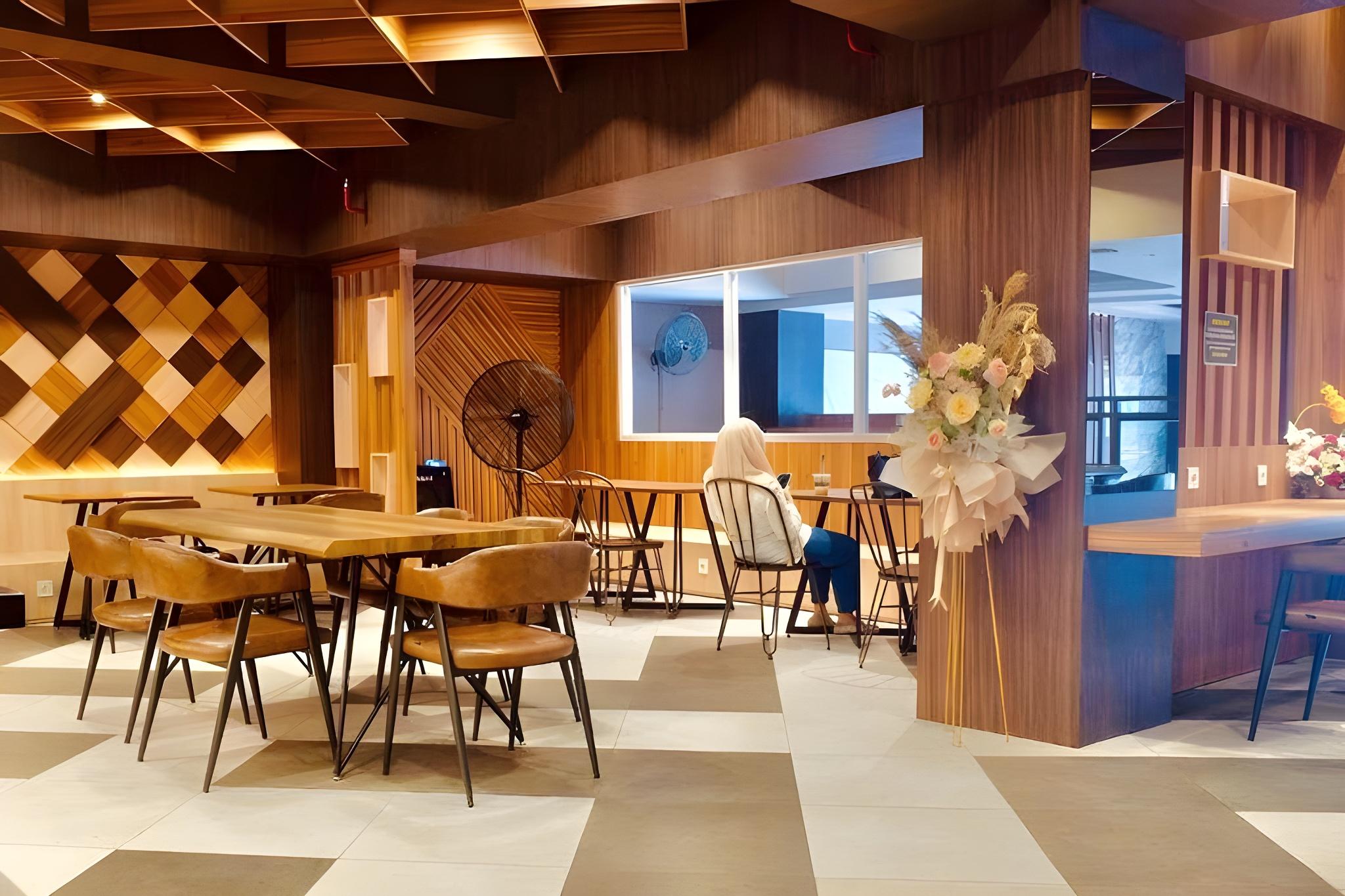 W Three Style Hotel Makassar 16/23