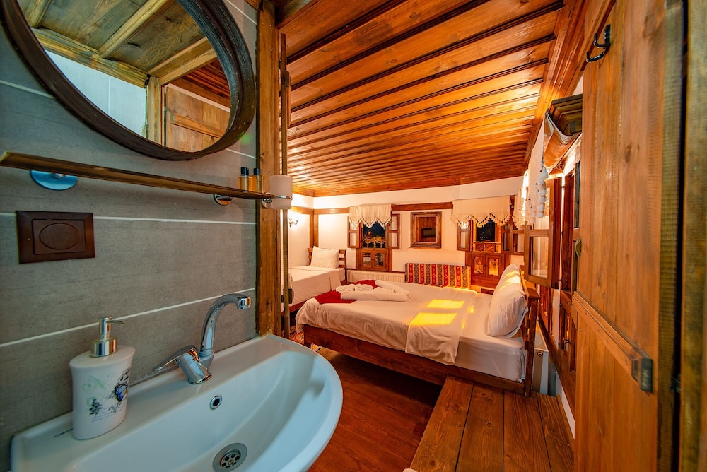 Hanedan Konak Otel 46/47