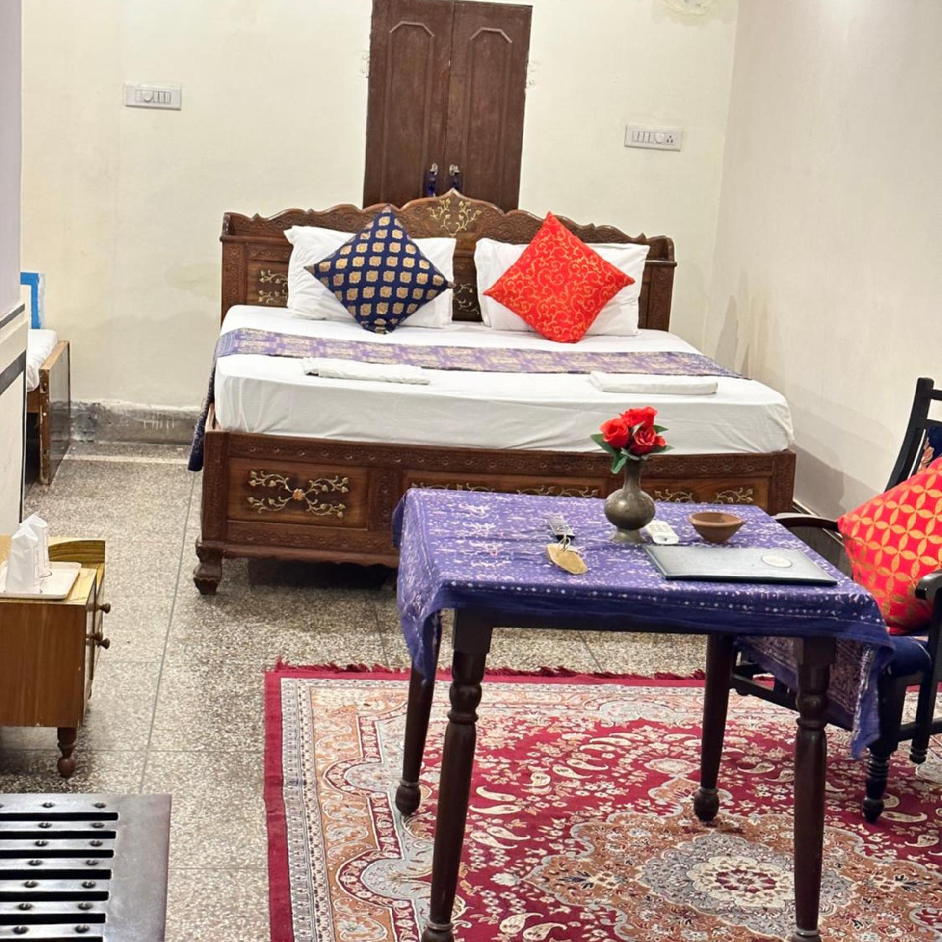 Rawla Mrignayani Palace 54/67