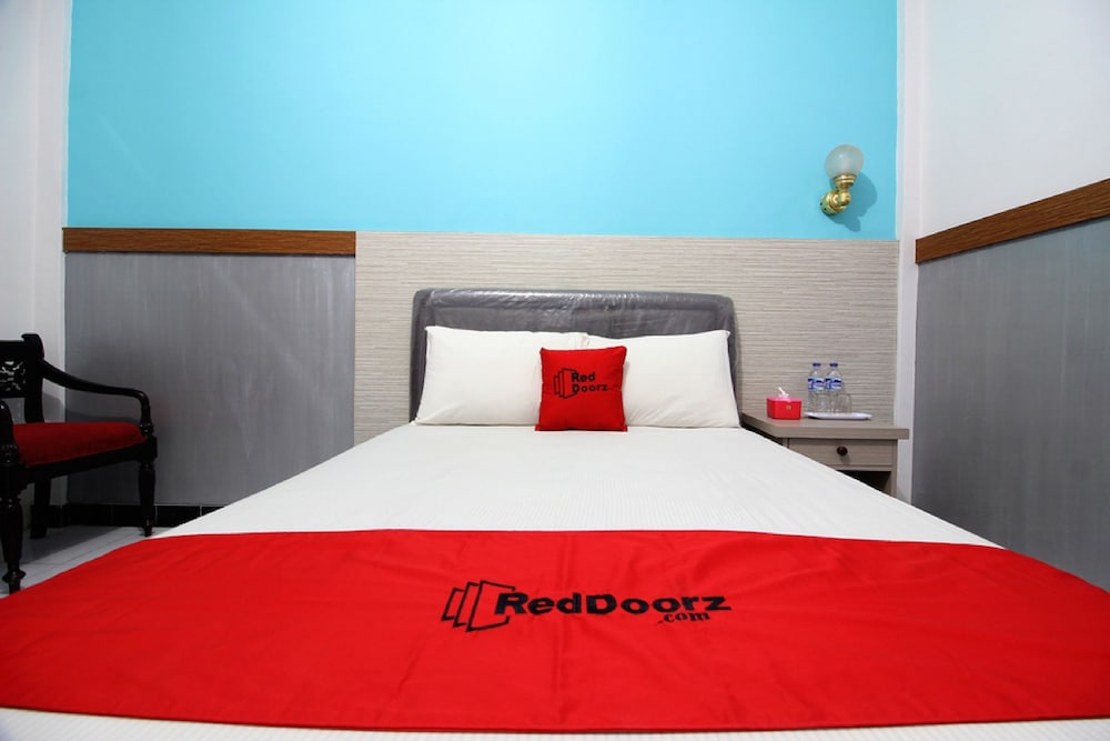 Reddoorz Plus Near Lempuyangan Station 3 11/25