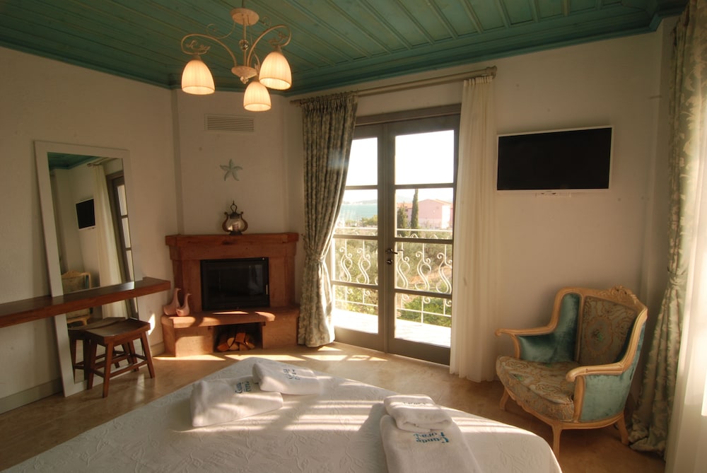 Cunda Fora Hotel 24/50