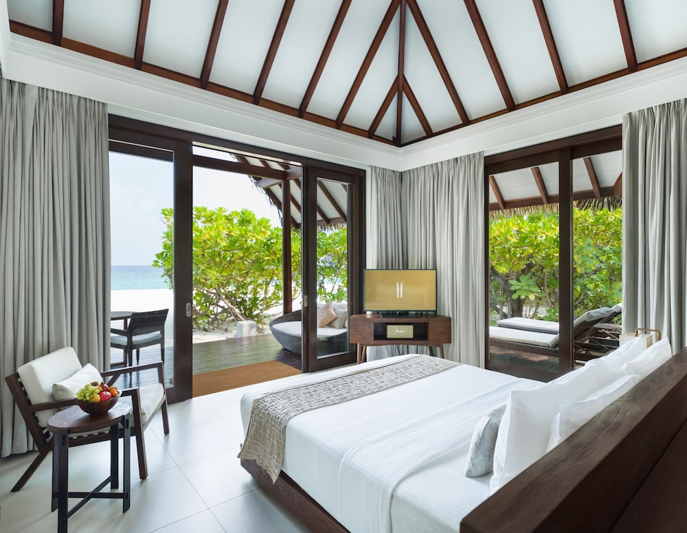 Beach, Villa, King Bed