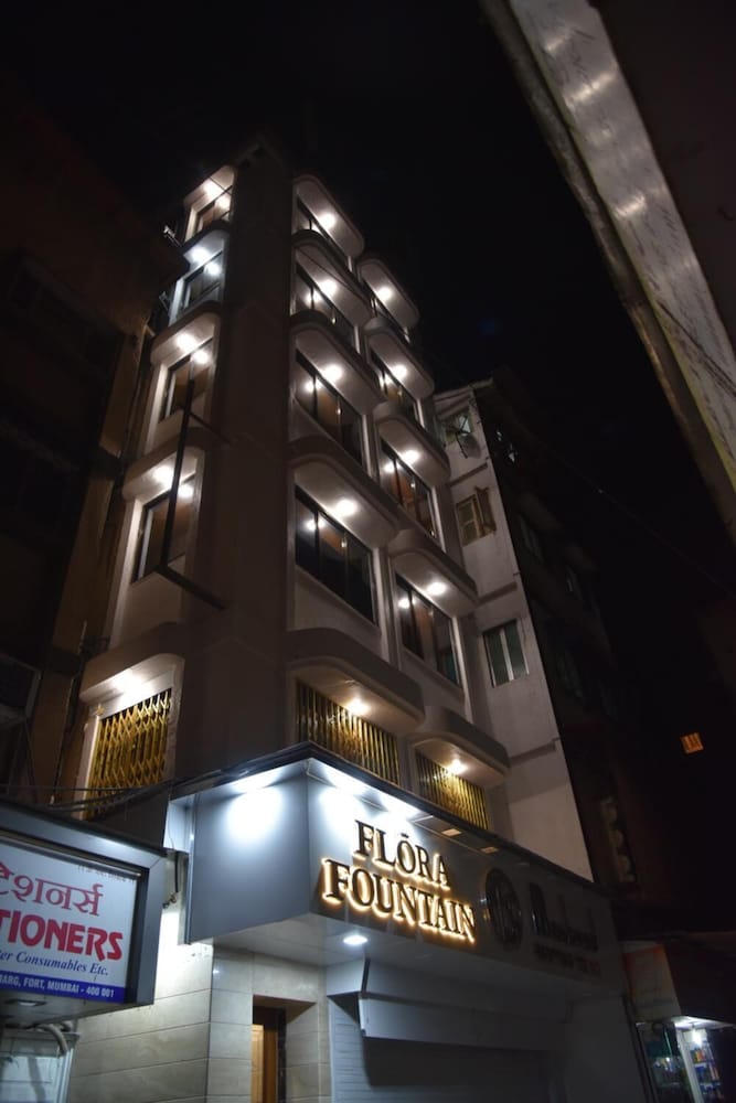Hotel Flora Fountain 2/50