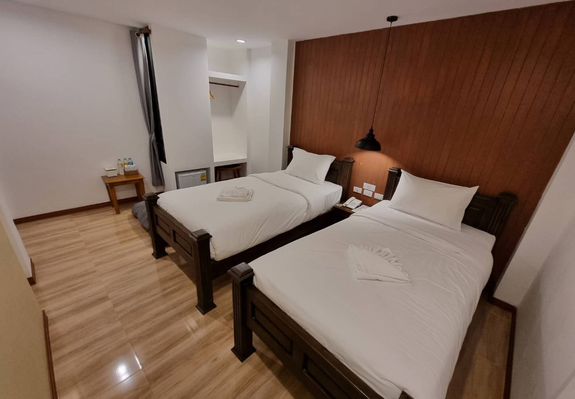 STANDARD, TWIN BEDS
