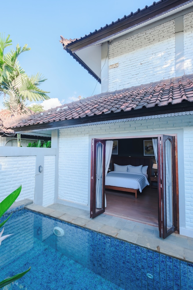Brits Resort Lovina 8/61