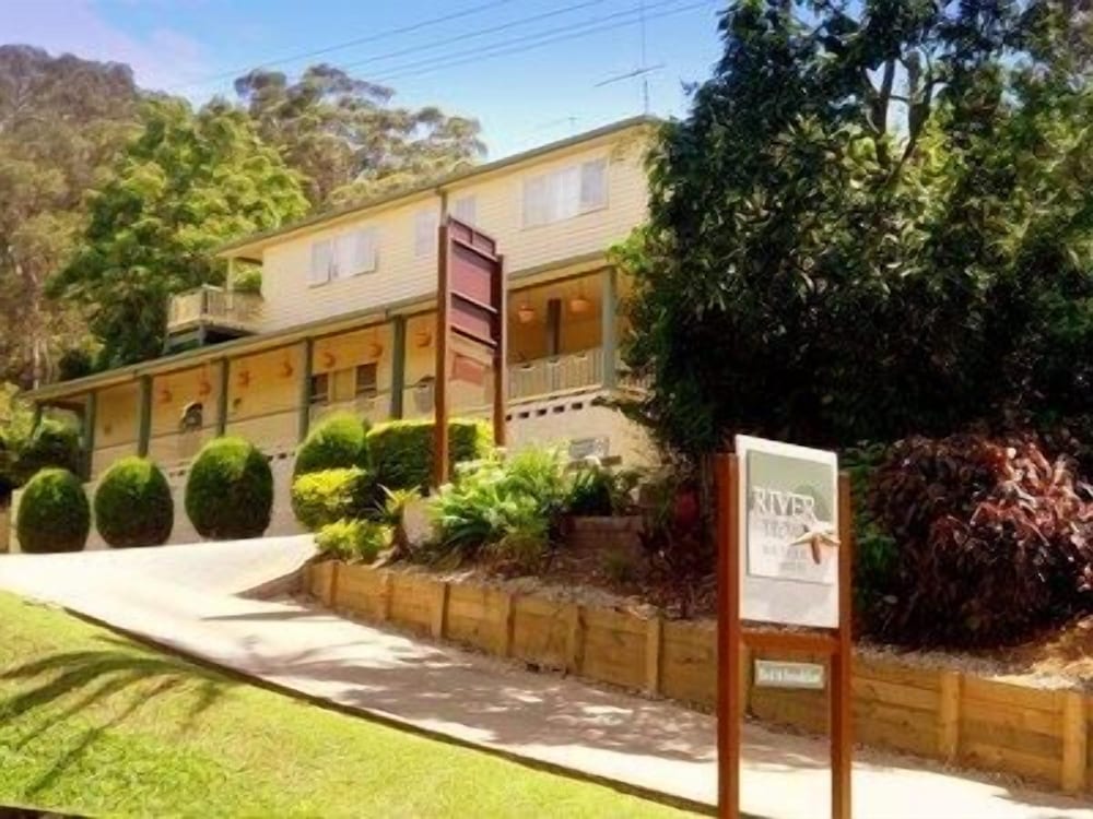 Riverview Boutique Motel 43/48