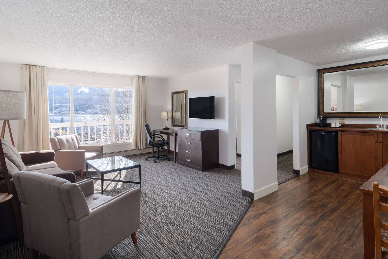 Ramada by Wyndham Juneau 43/61