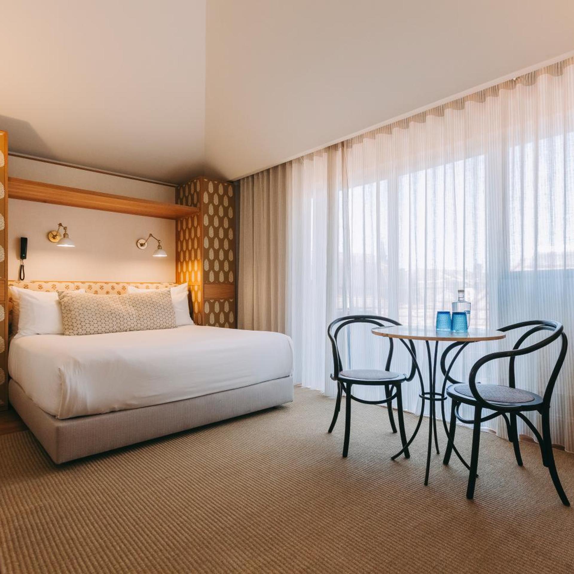 Classic, King Bed, Balcony
