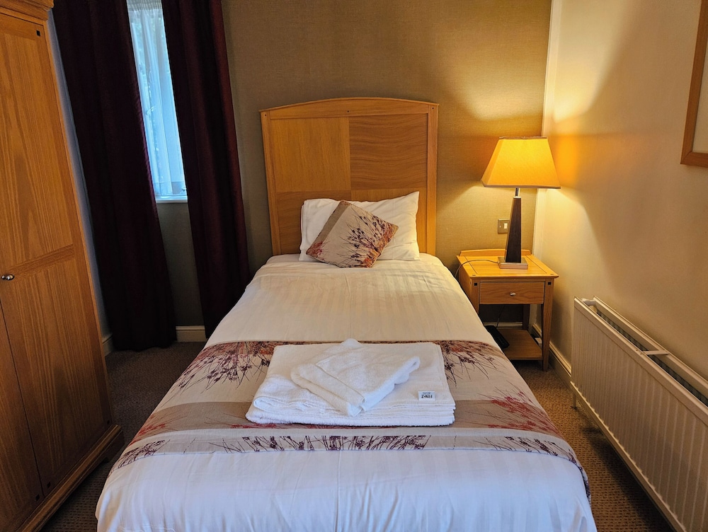 OYO Blaby Westfield Hotel 32/64