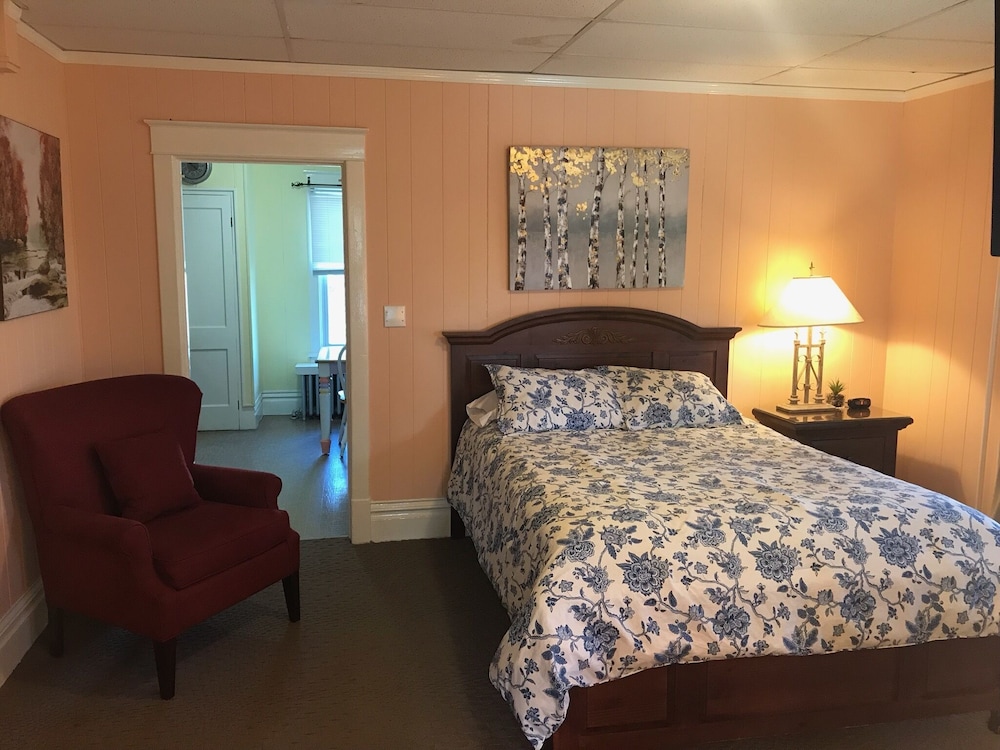 Simmons Motel 17/74