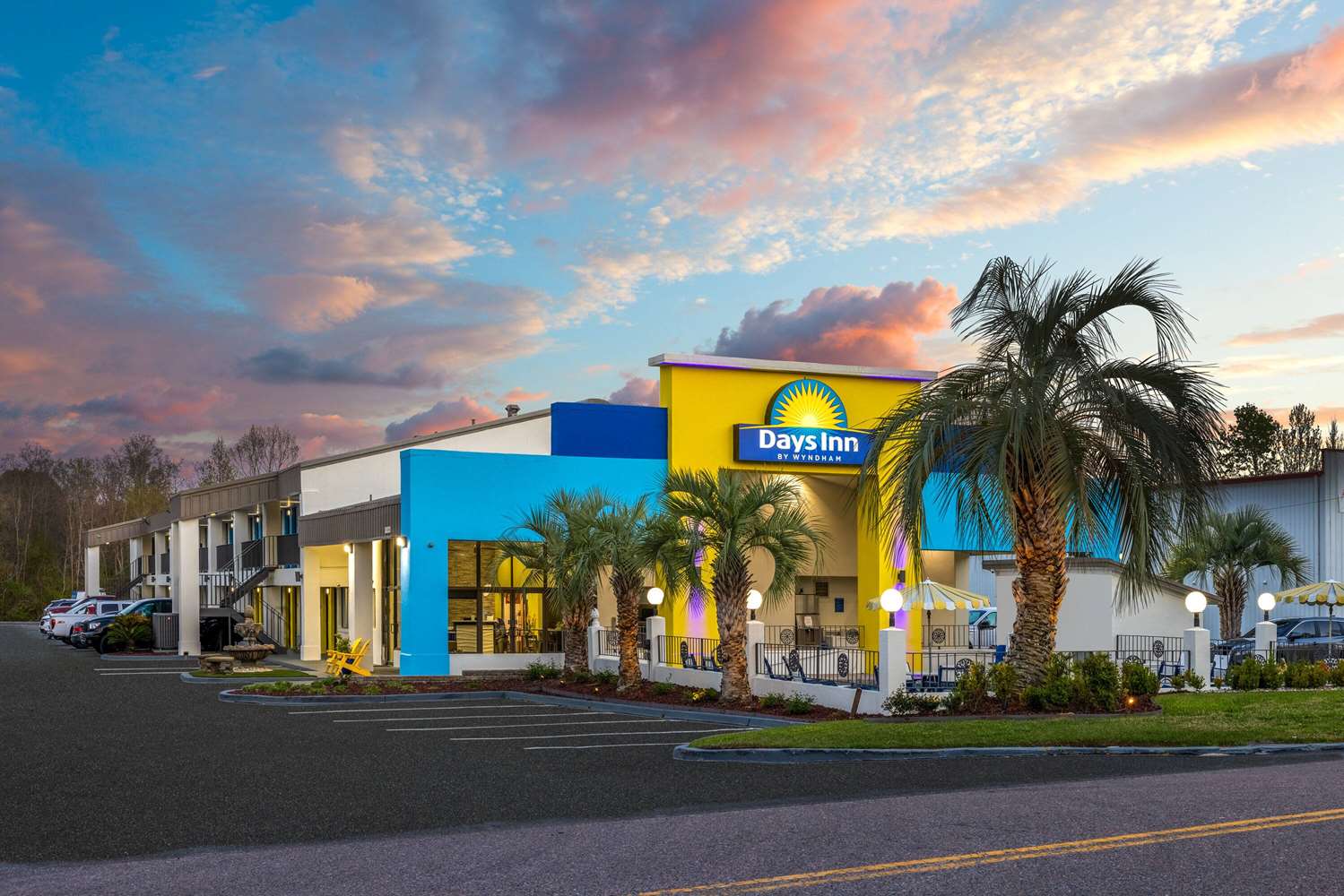 Days Inn By Wyndham Ladson Summerville Charleston 4/48