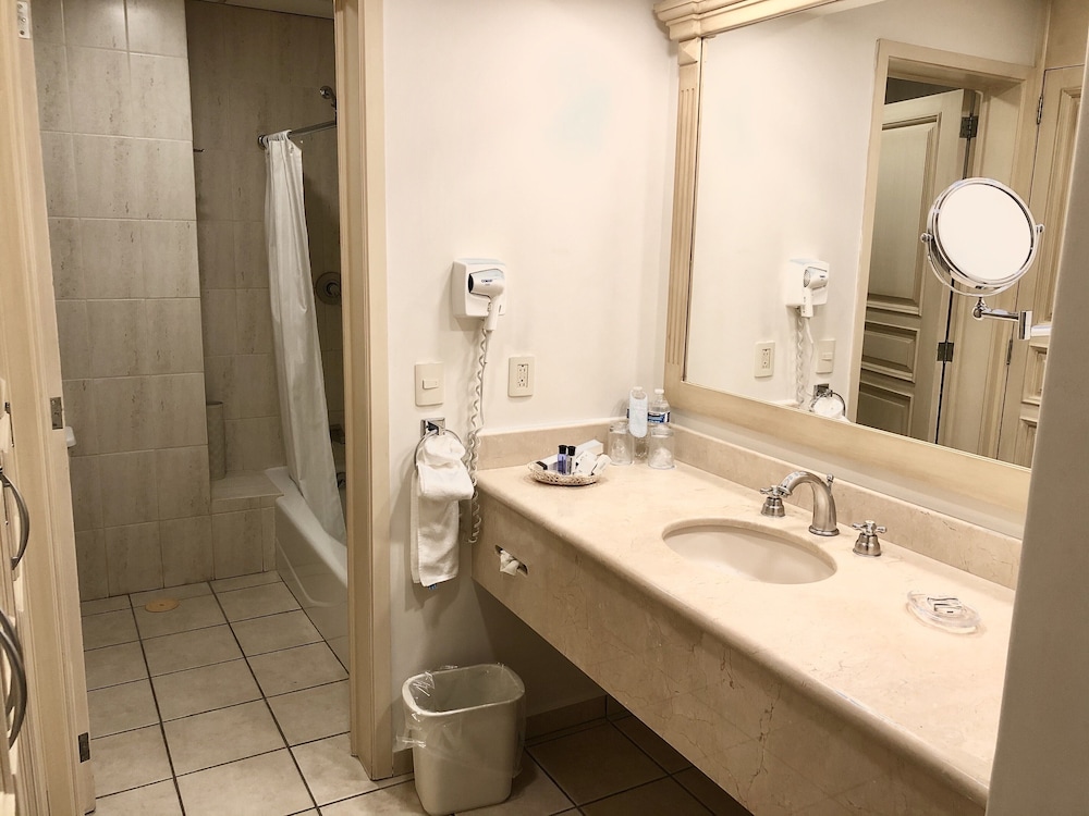Hotel Real de Minas Bajio 30/33
