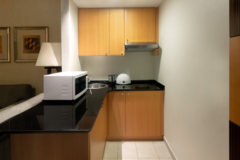Shangri-La Residences and Apartments 37/45