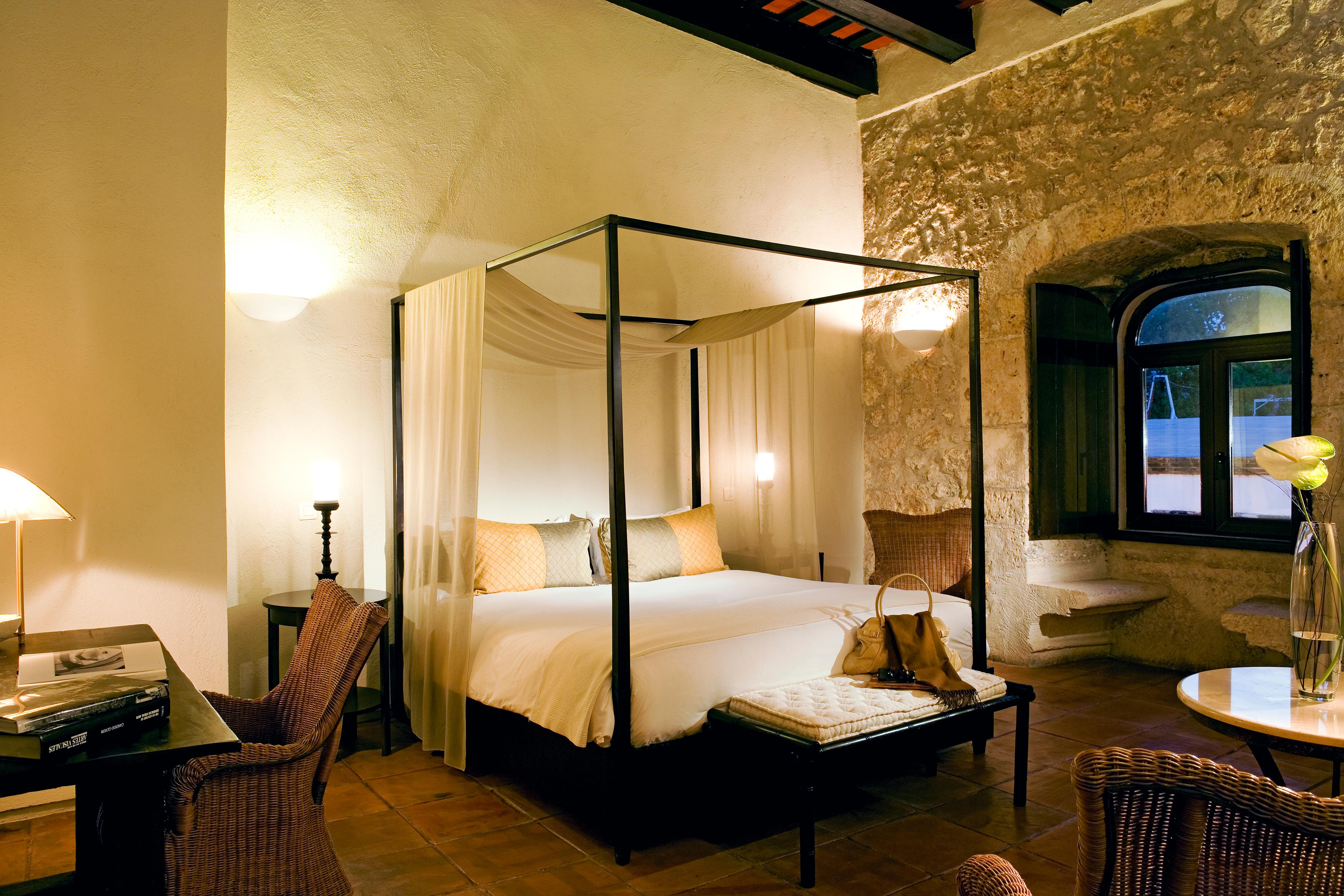 Imperial, Colonial, Double Bed