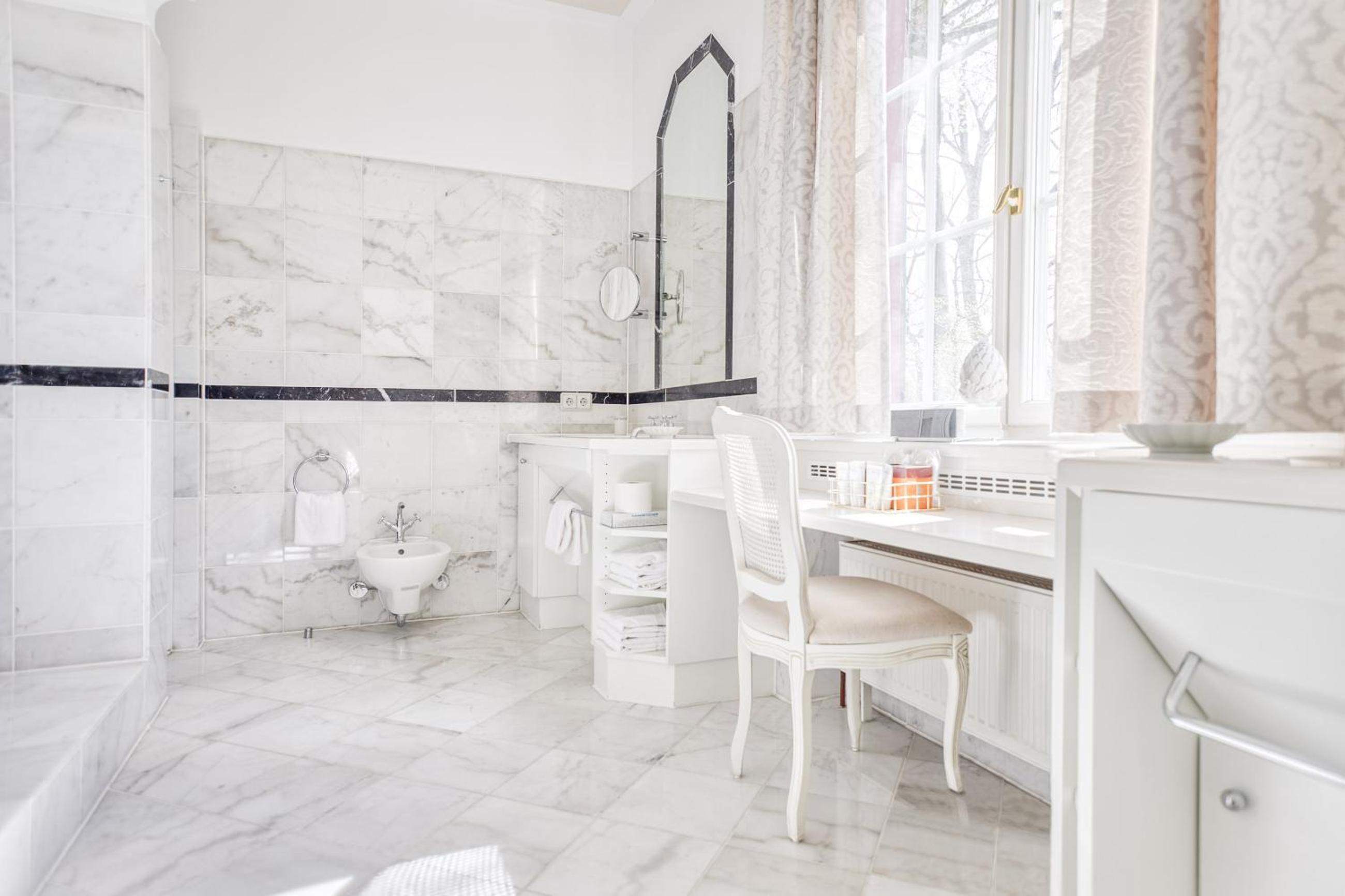 Tower, Comfort, Double Bed، WALD AND SCHLOSSHOTEL FRIEDRICHSRUHE 4/4