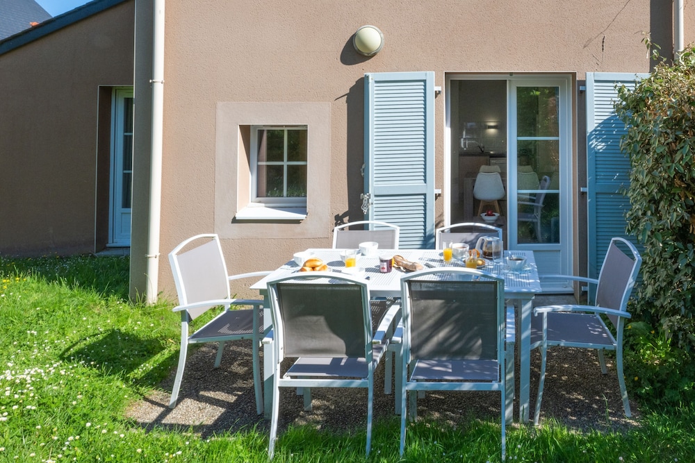 Le Domaine De L'emeraude 52/63