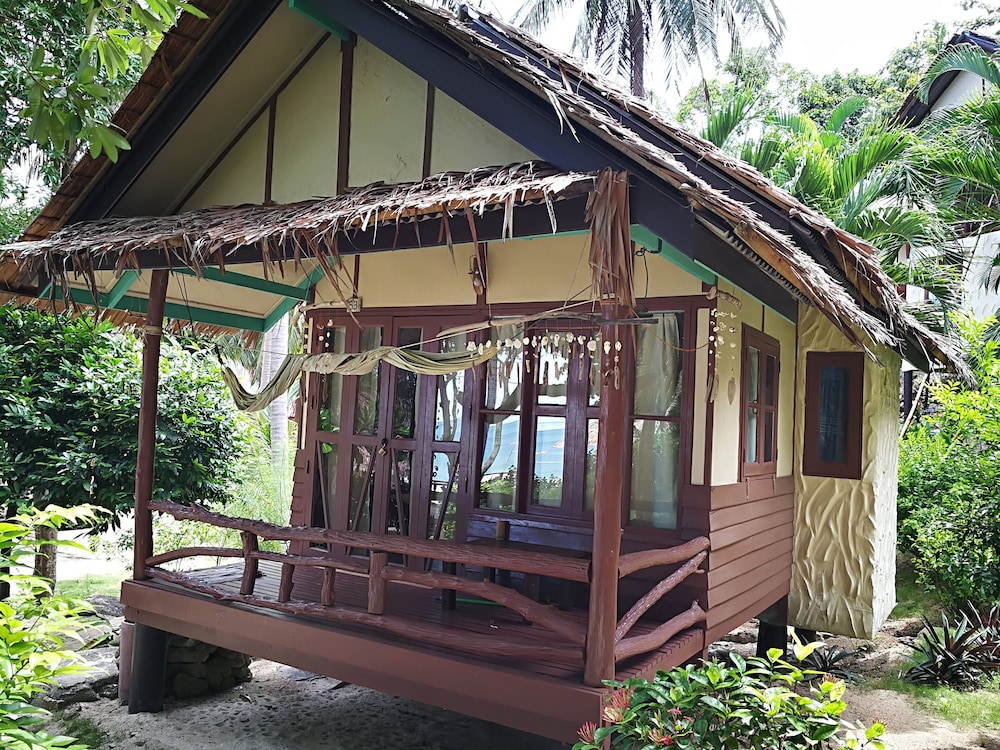 Smile Bungalows 4/65