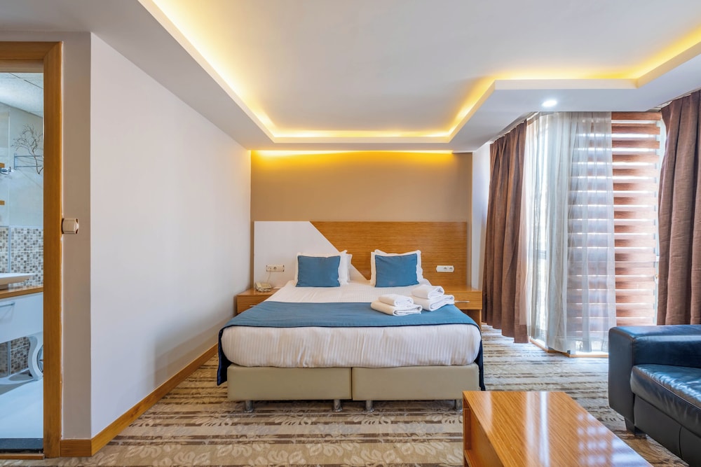 Bulvar Hotel 14/49