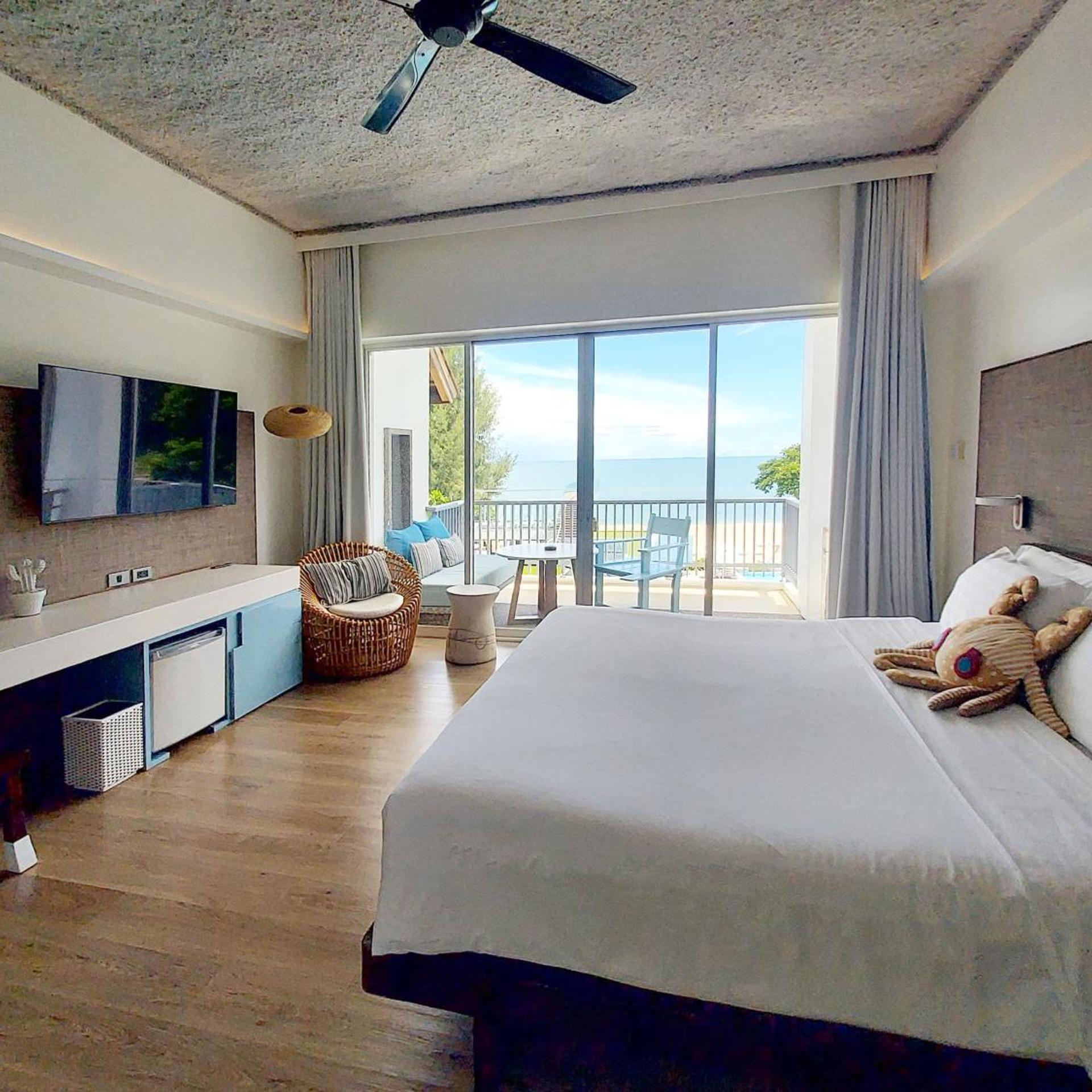 Deluxe, Double Bed, Sea View