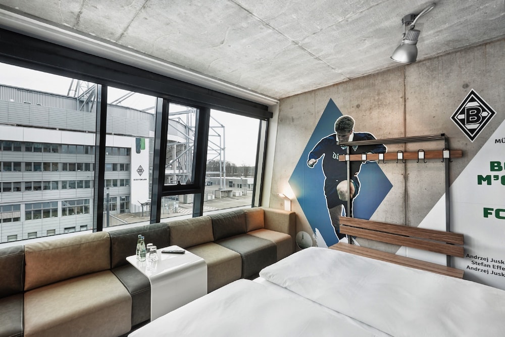 H4 Hotel Mönchengladbach Im Borussia-Park 16/50