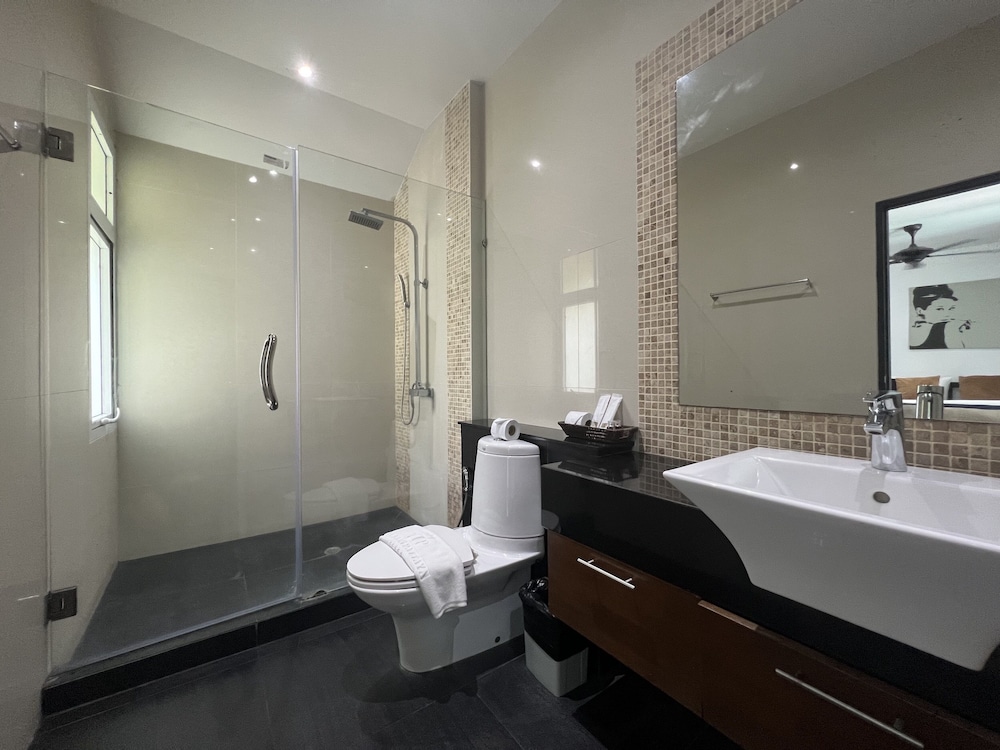 Paradise Pool Villa Pattaya in Tropicana Village (ex VIP Villas Pattaya Tropicana Jomtien Beach) 44/50