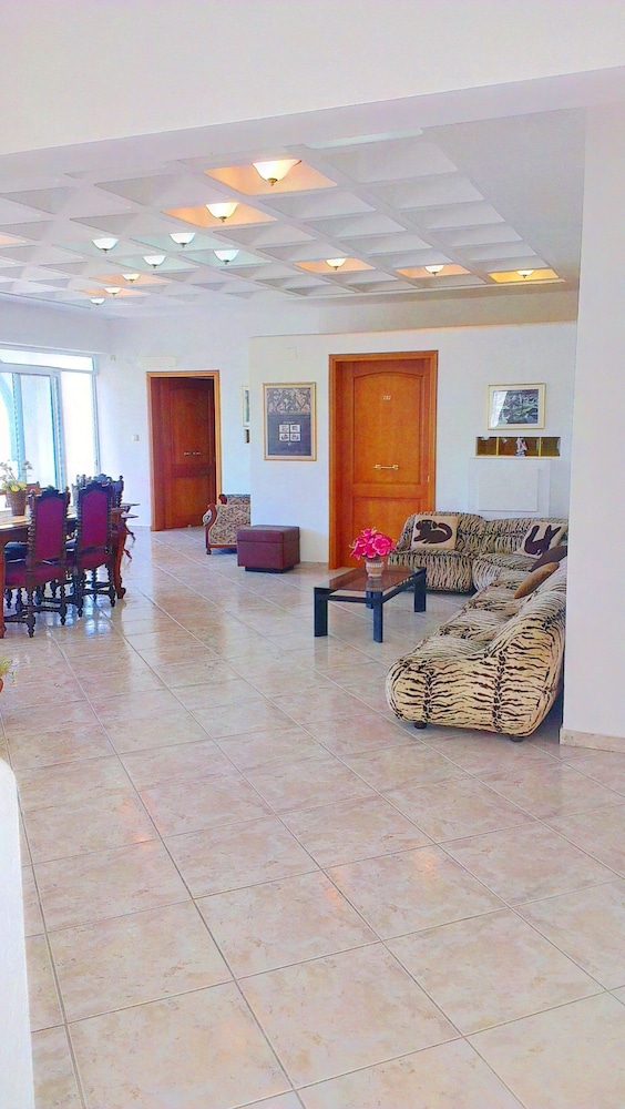 Villa Agnanti 25/44