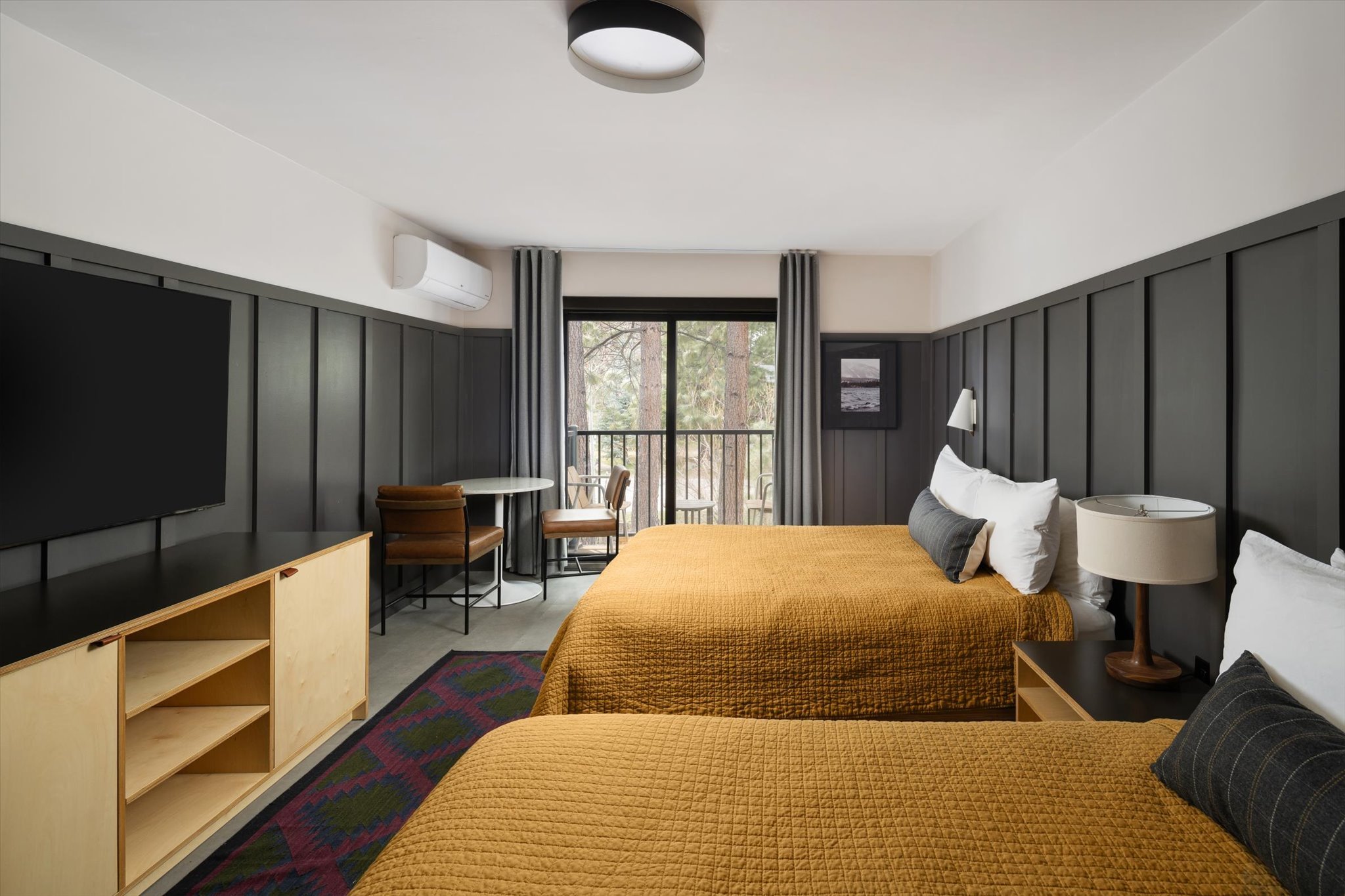 The Coachman Hotel 12/39
