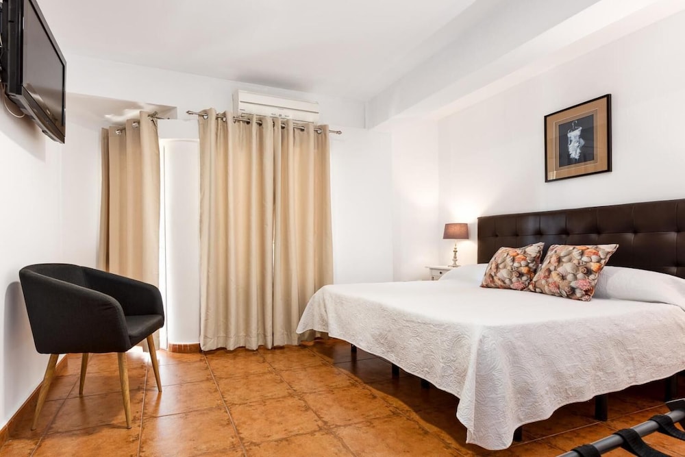 Madrid Hotel 20/73