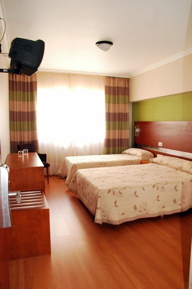 Hotel Puente De La Toja 5/27
