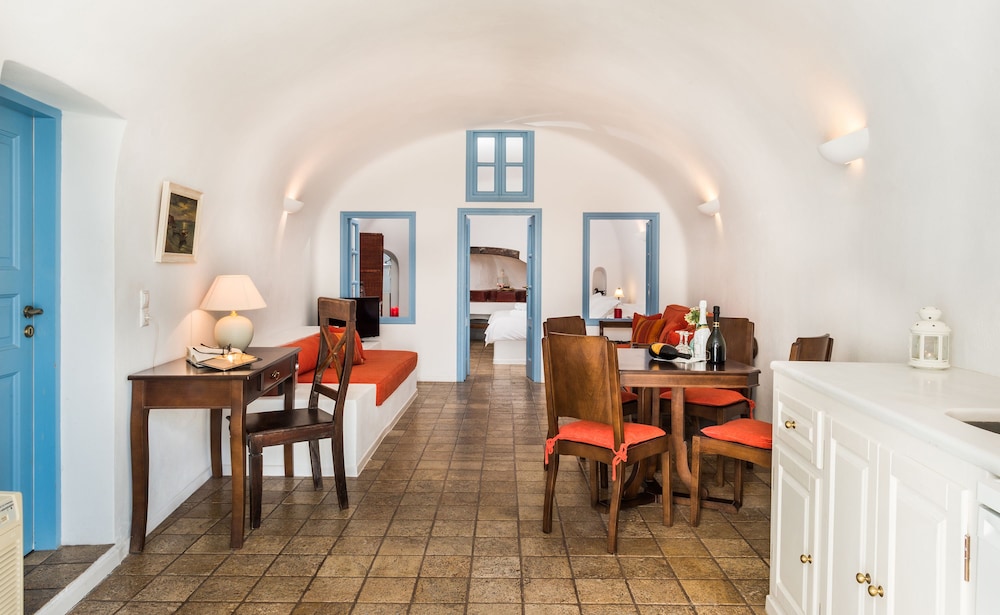 Pantelia Suites Santorini 53/71