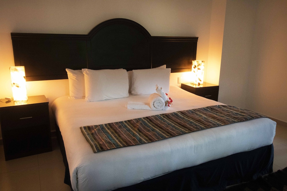 MARAZUL HOTEL BOUTIQUE 26/54