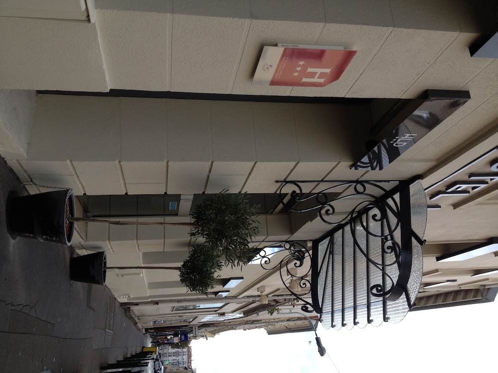 Le Dauphin Hotel 39/67
