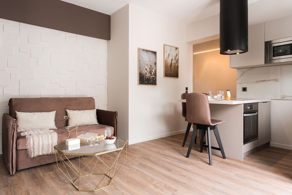LUX&EASY Athens Downtown Apartments 16/50