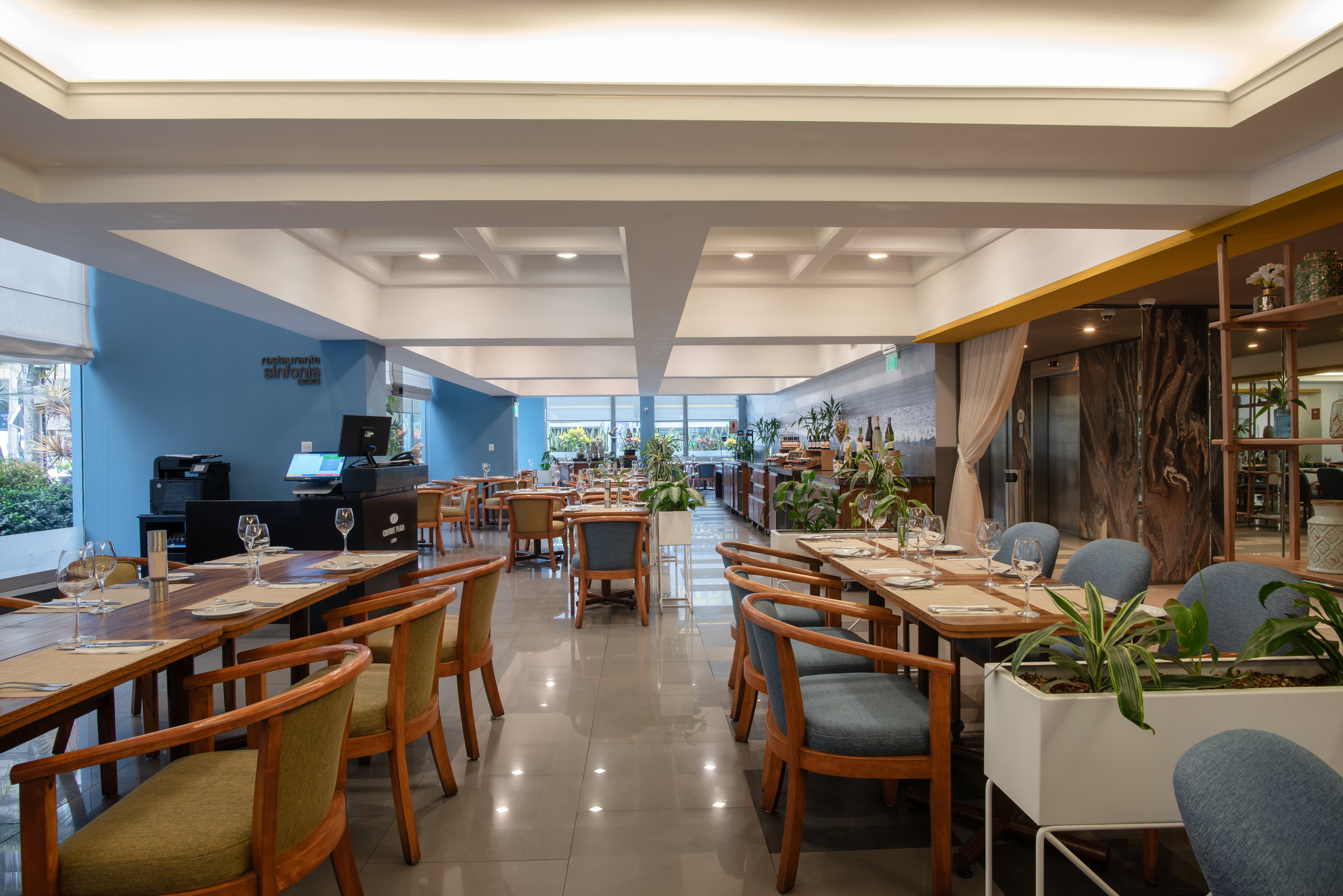 Crowne Plaza Lima 56/74