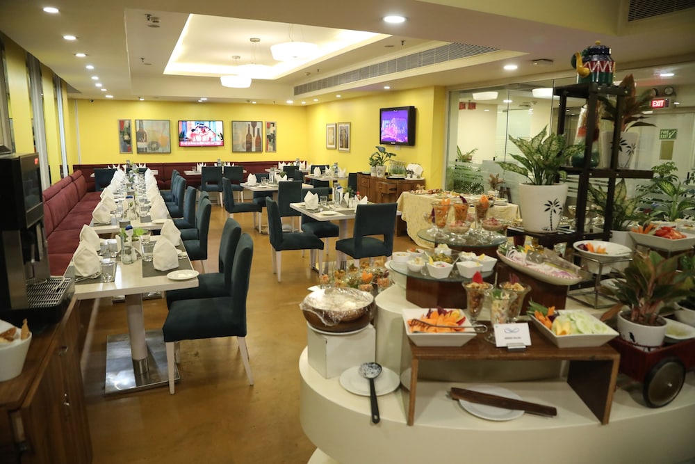 Sarovar Portico Naraina 42/54