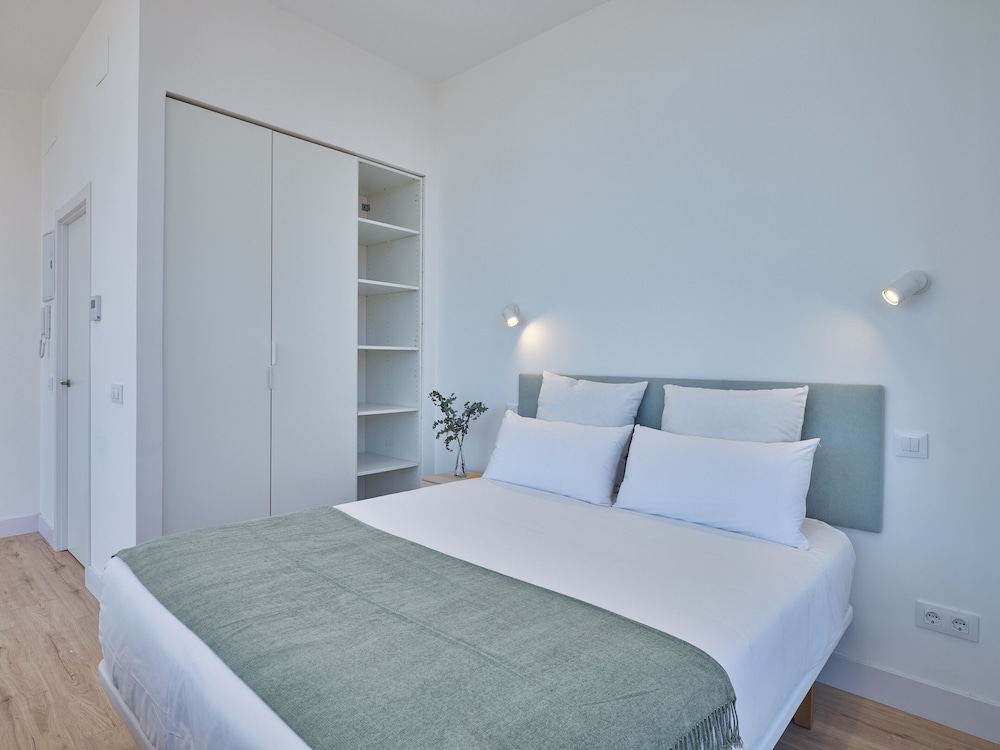 Paseo Suites Hotel 23/47