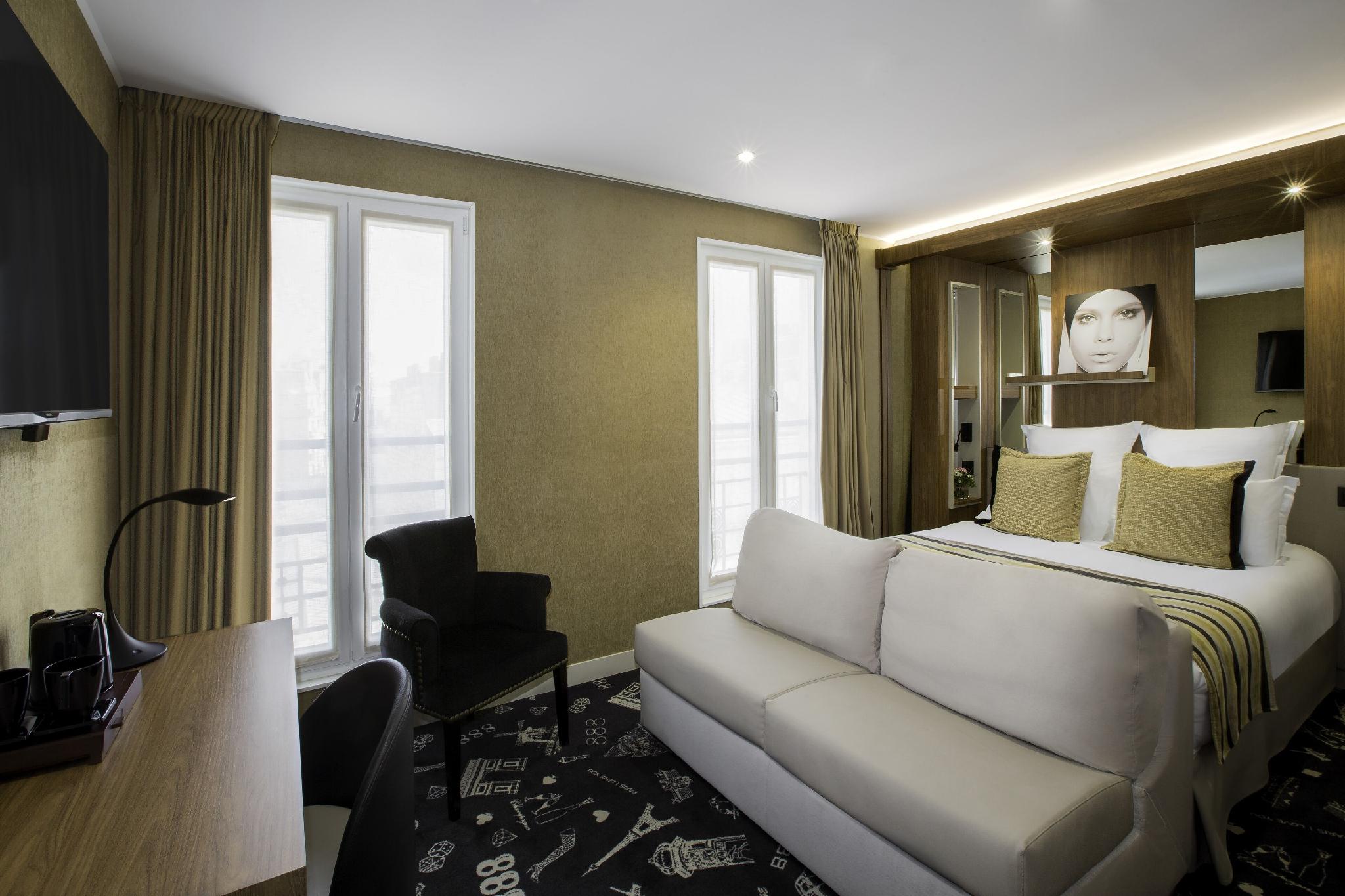 Dalila, Family, King Bed, Sofa