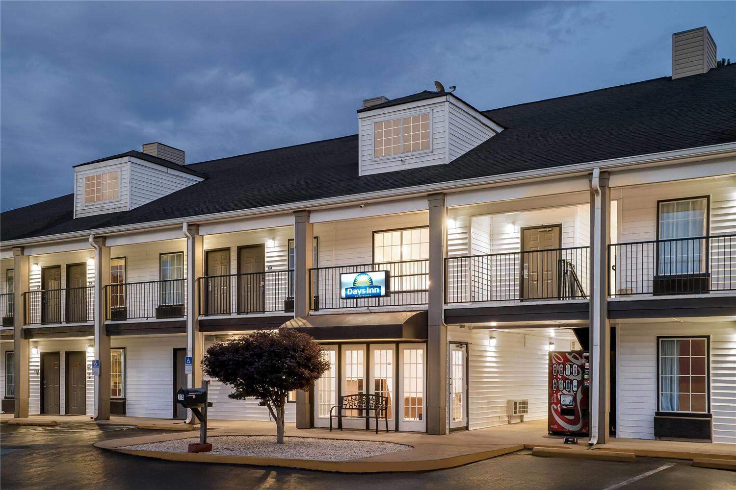 Days Inn By Wyndham Spartanburg 2/28
