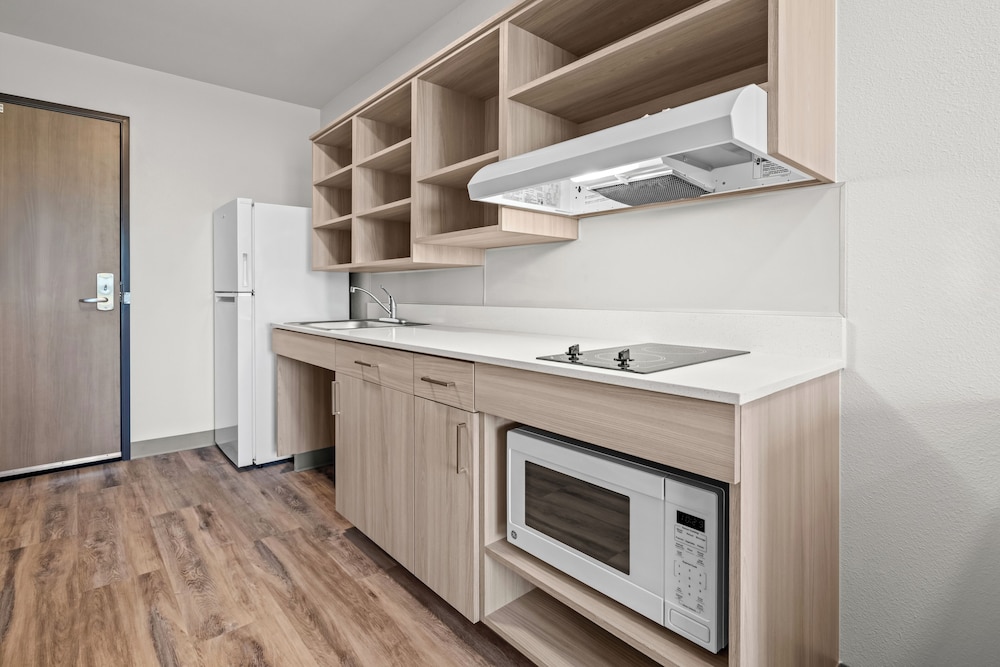WoodSpring Suites Manteca - Stockon South 61/63