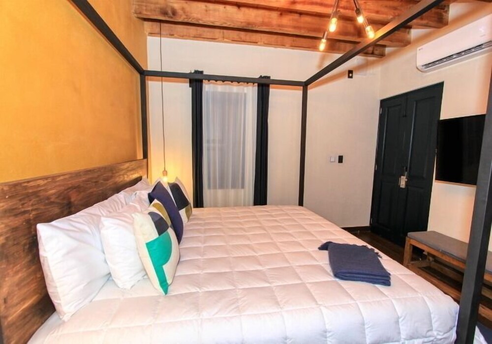 Antigua Trece Hotel Fusion 14/50