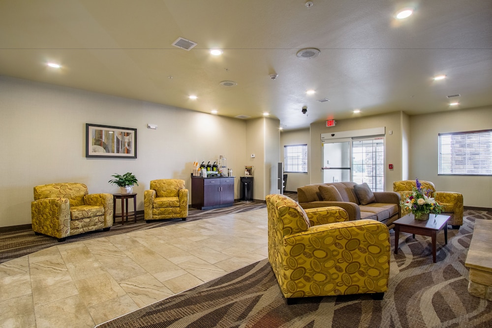 Cobblestone Hotel & Suites - Orrville 2/22