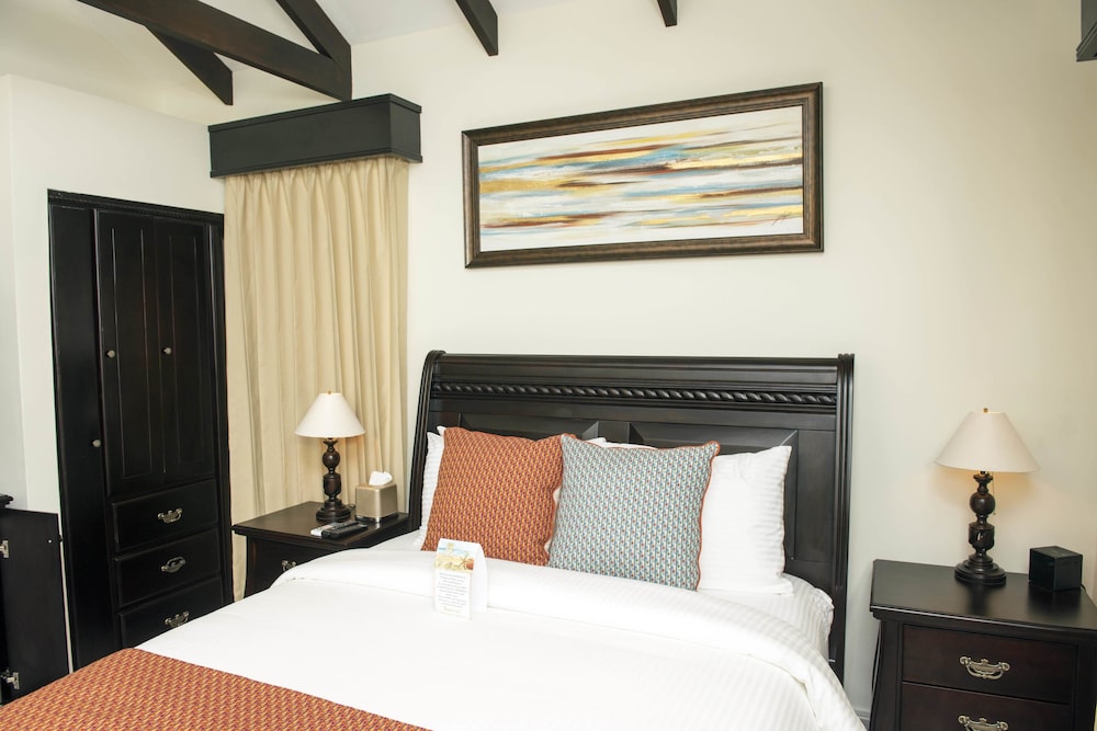 Sunset Del Mar Resort 14/64
