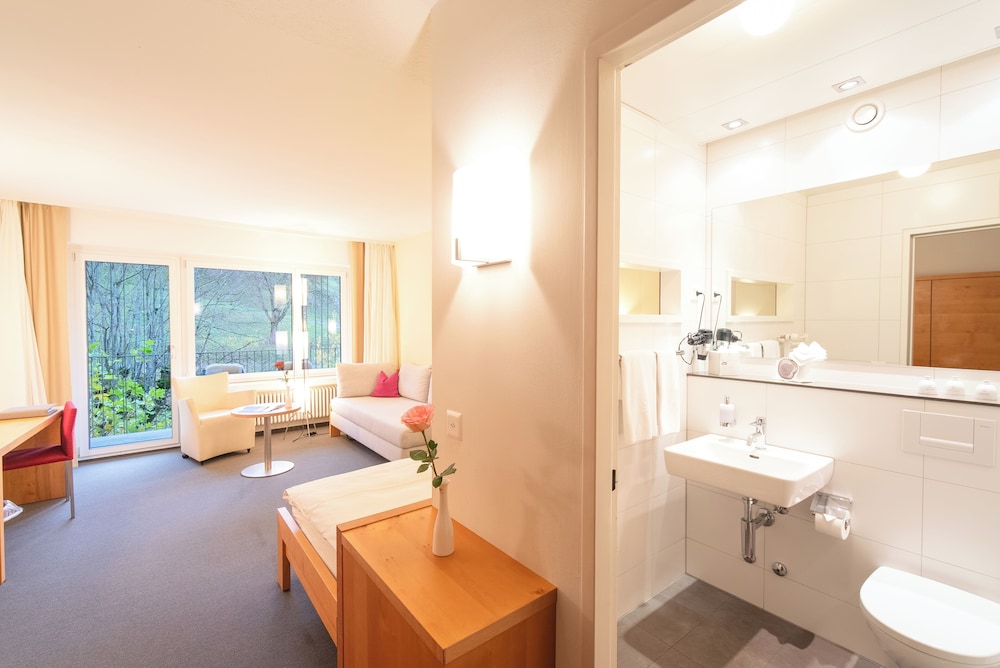 Bad Ramsach Quellhotel 43/45
