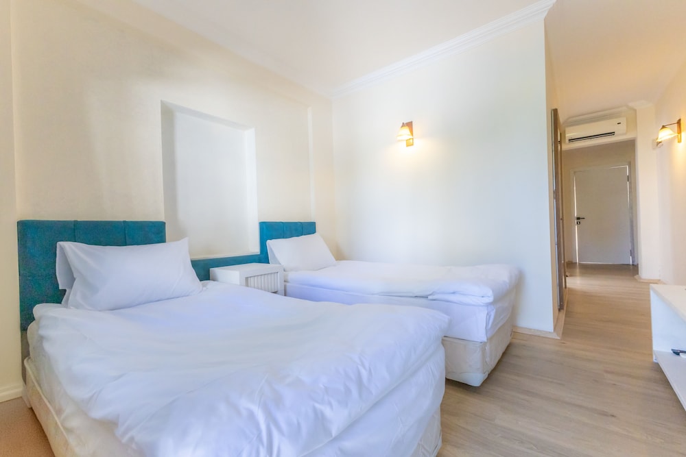 غرفة عائلية بسرير مزدوج وسريرين منفصلين، Bodrum Salinas Hotel 2/10