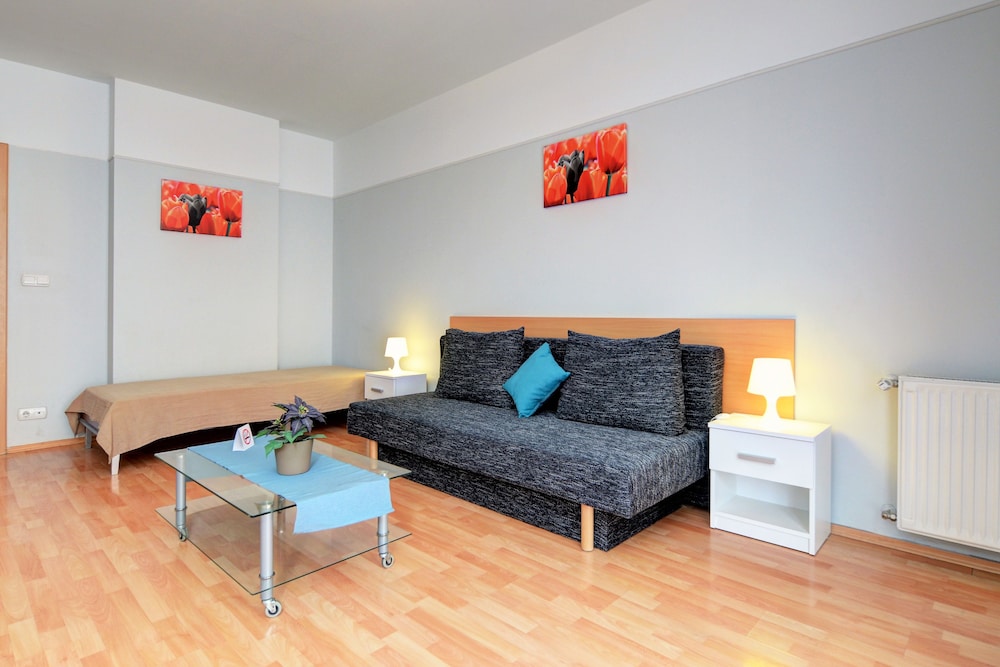 Agape Apartments 35/68