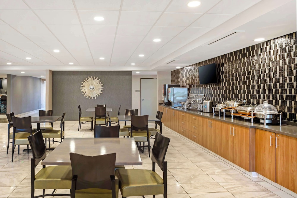 restaurant cafeteria