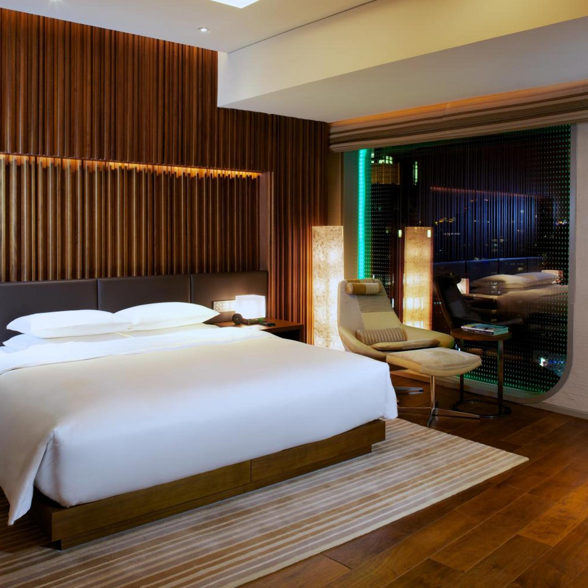 Suite, Attic